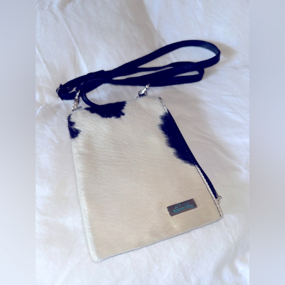 Agave Sky soft cowhide leather coin purse with strap